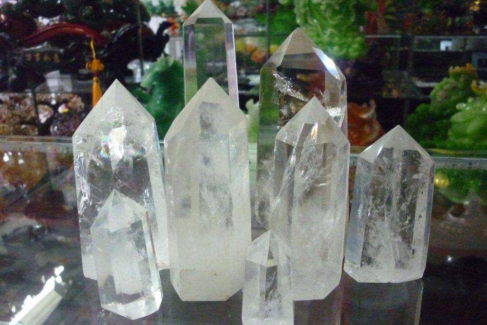 p10208502-1 Trụ Đá Thạch Anh Trắng Tự Nhiên