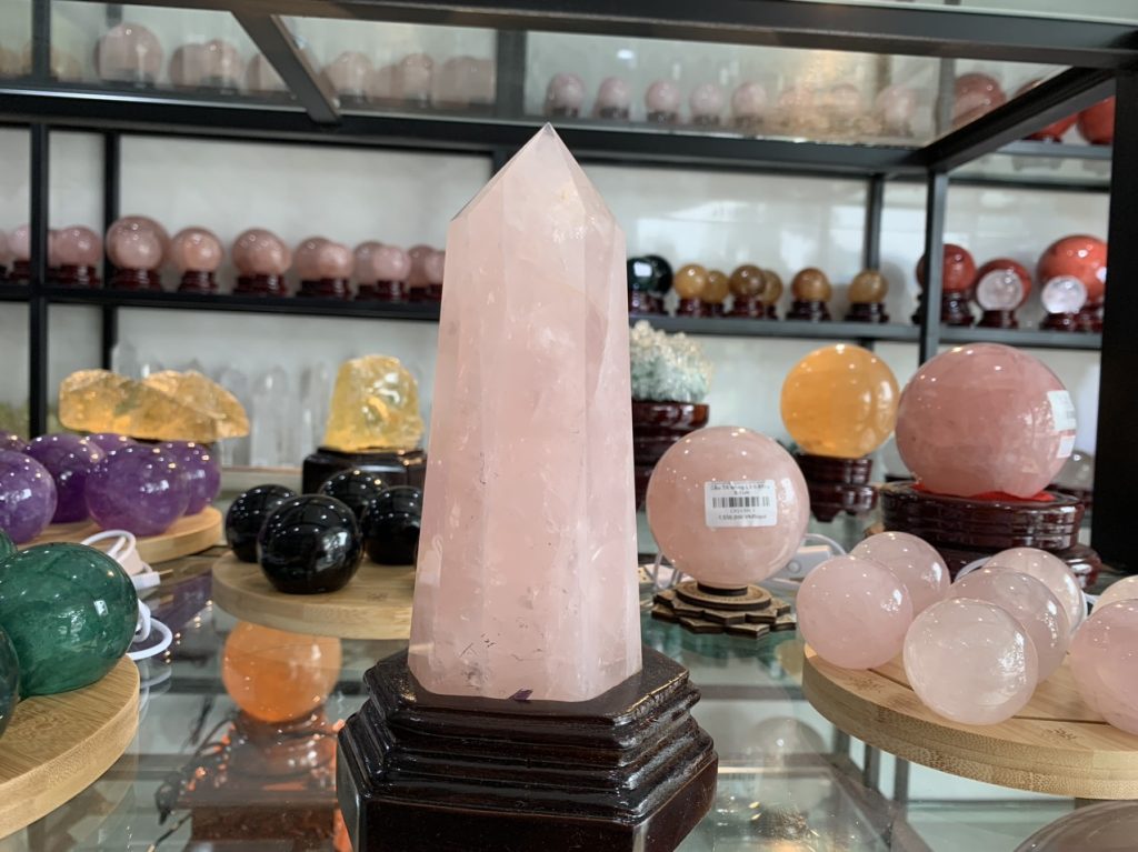 Trụ Đá Thạch Anh Hồng Phong Thuỷ