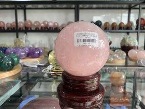 Cầu đá thạch anh hồng