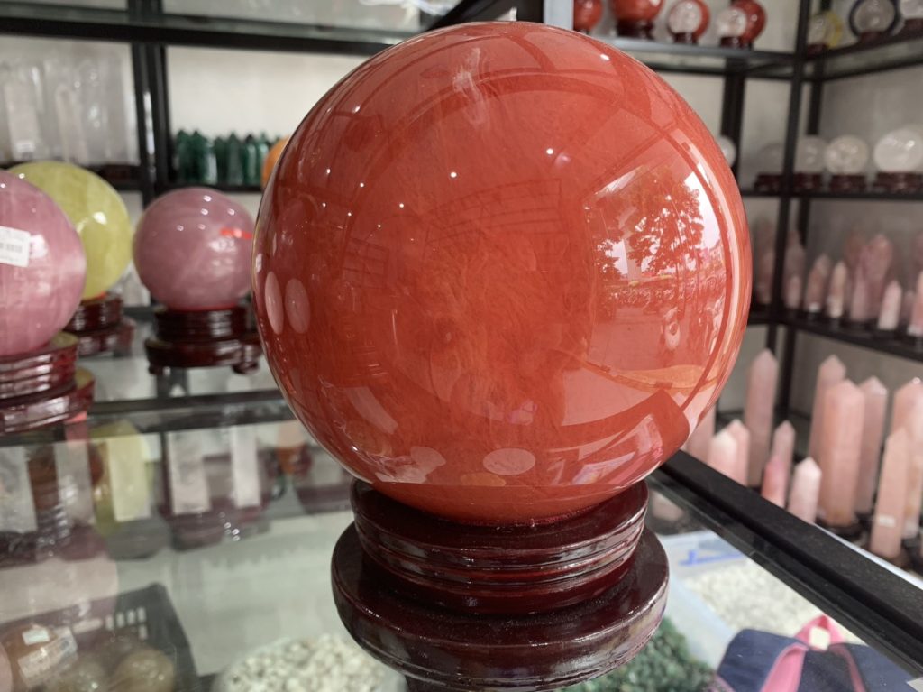 cầu đá núi lửa