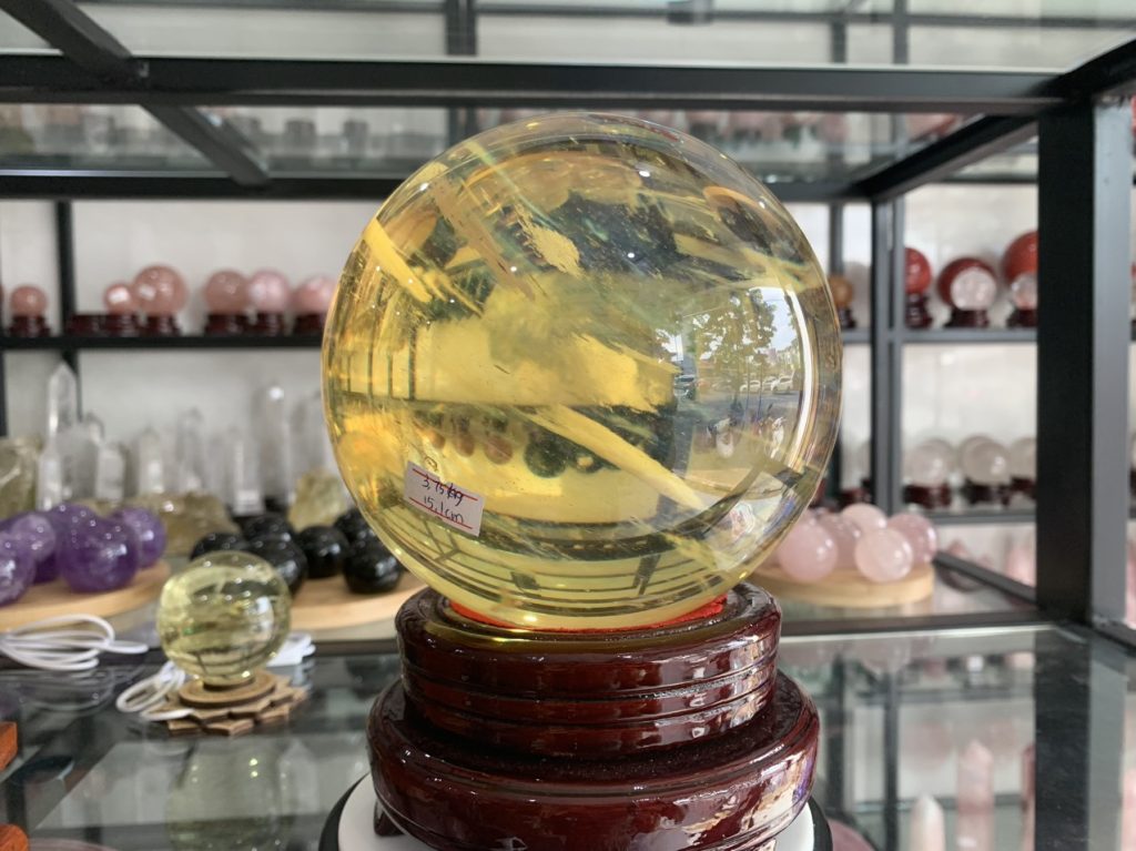 cầu đá núi lửa