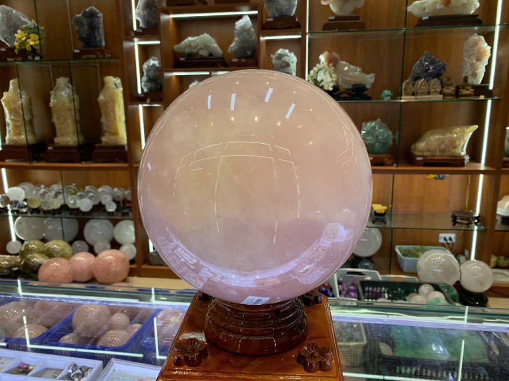 Cầu đá thạch anh hồng